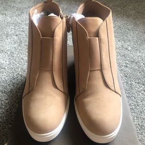 Lines Paolo Felicia Wedge Sneaker